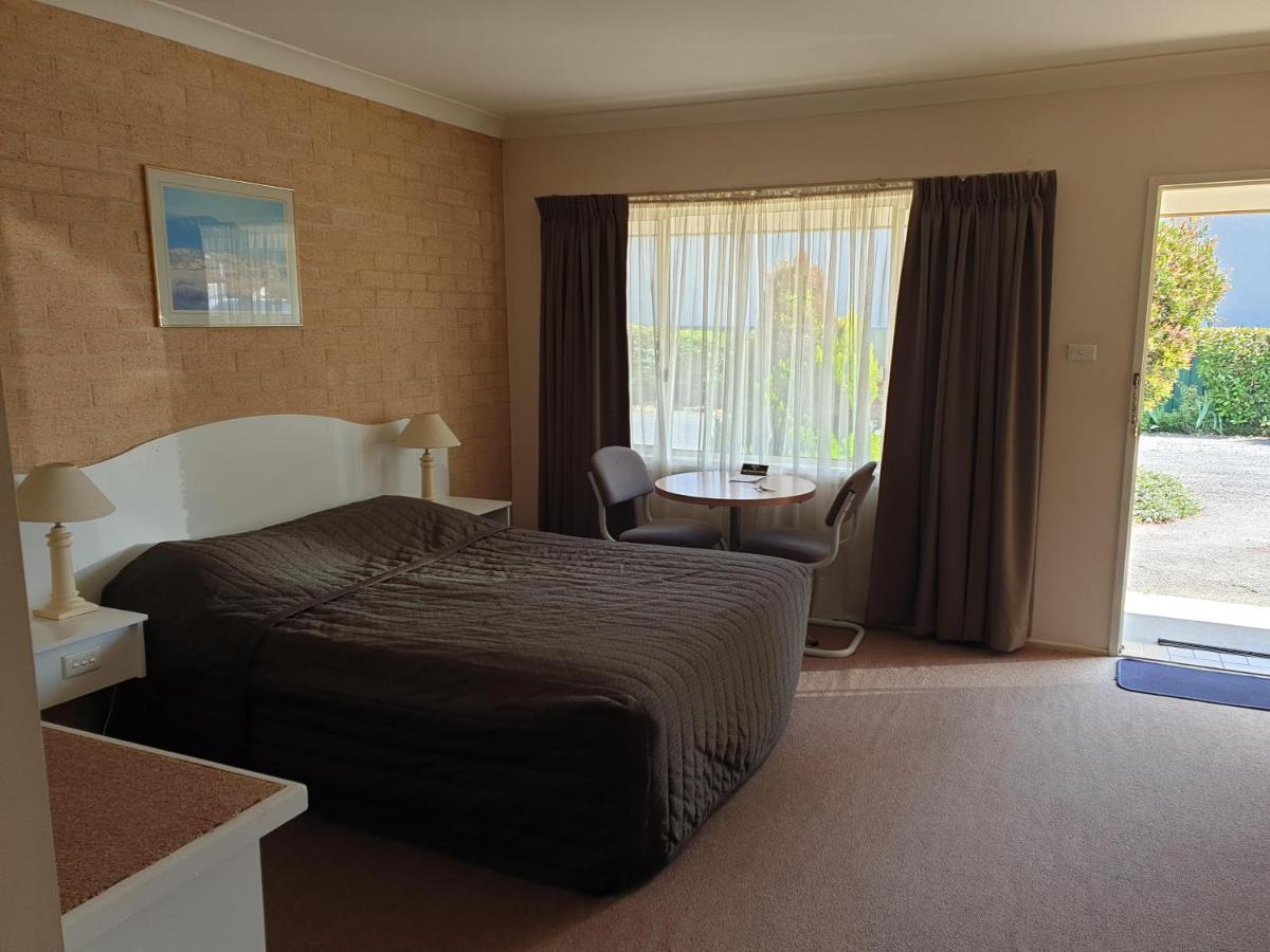 Blayney Central Motel מראה חיצוני תמונה
